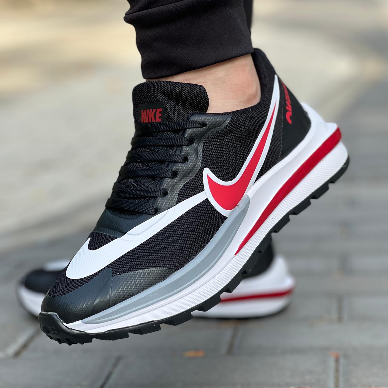 NIKE ZOOM